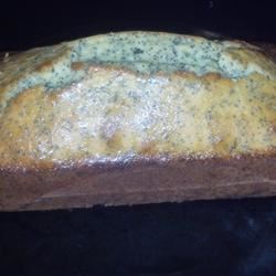 Delicious Moist Poppy Seed Cake_image