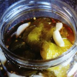 Great Grandpa's Garlic Pickles_image