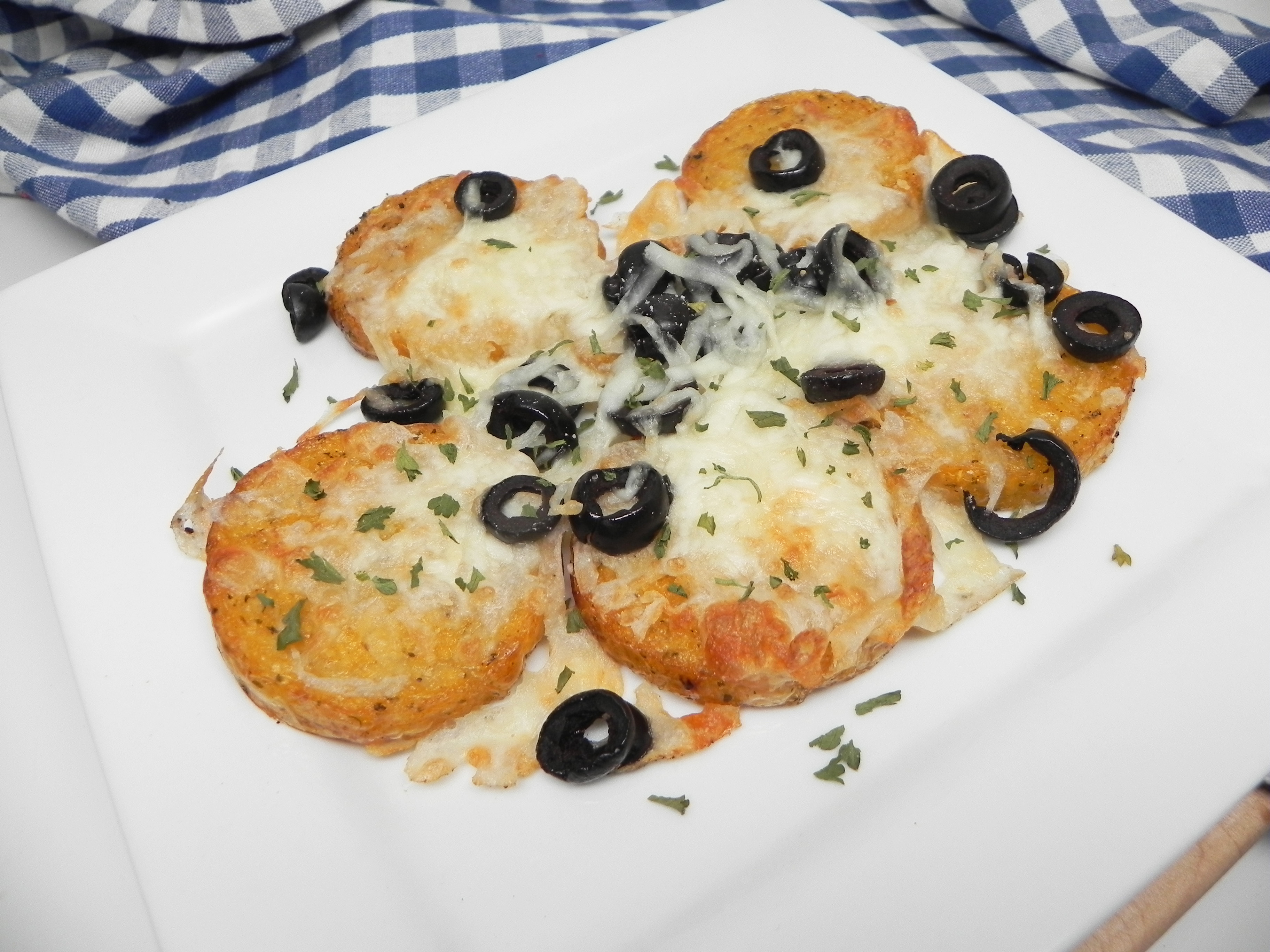 Air Fryer Polenta Pizza Bites image