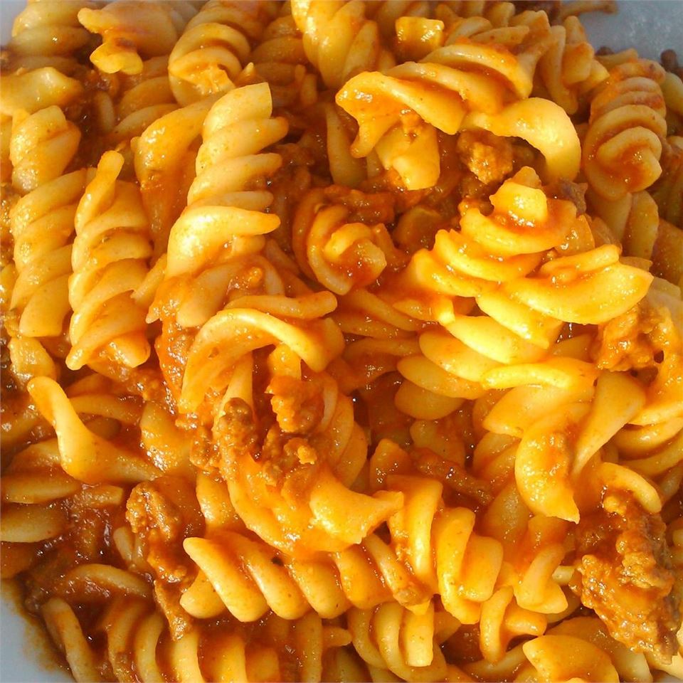 Beefy Rotini In Tomato Sauce Recipes recipe