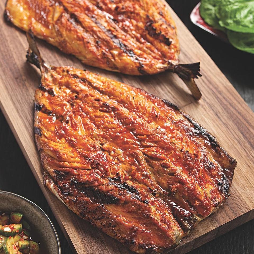 korean-grilled-mackerel-recipe-eatingwell