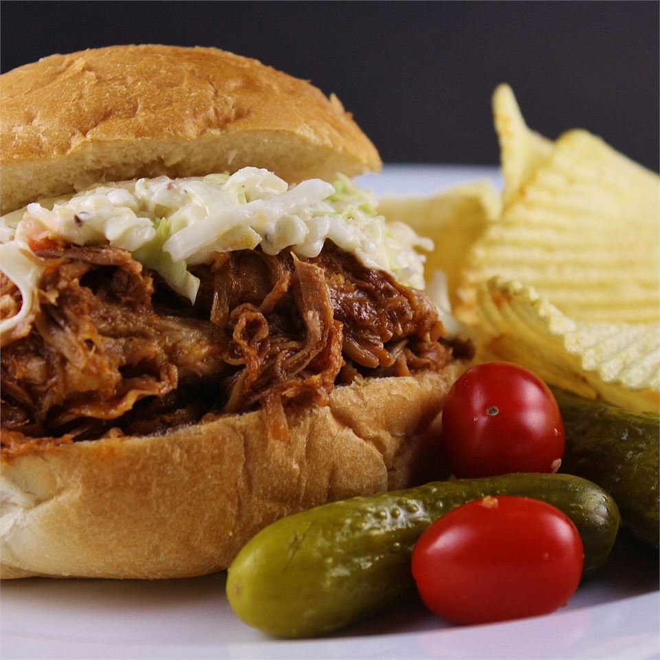 Slow Cooker Barbequed Pork for Sandwiches_image