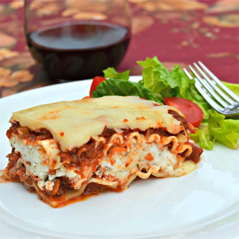 Classic and Simple Meat Lasagna image