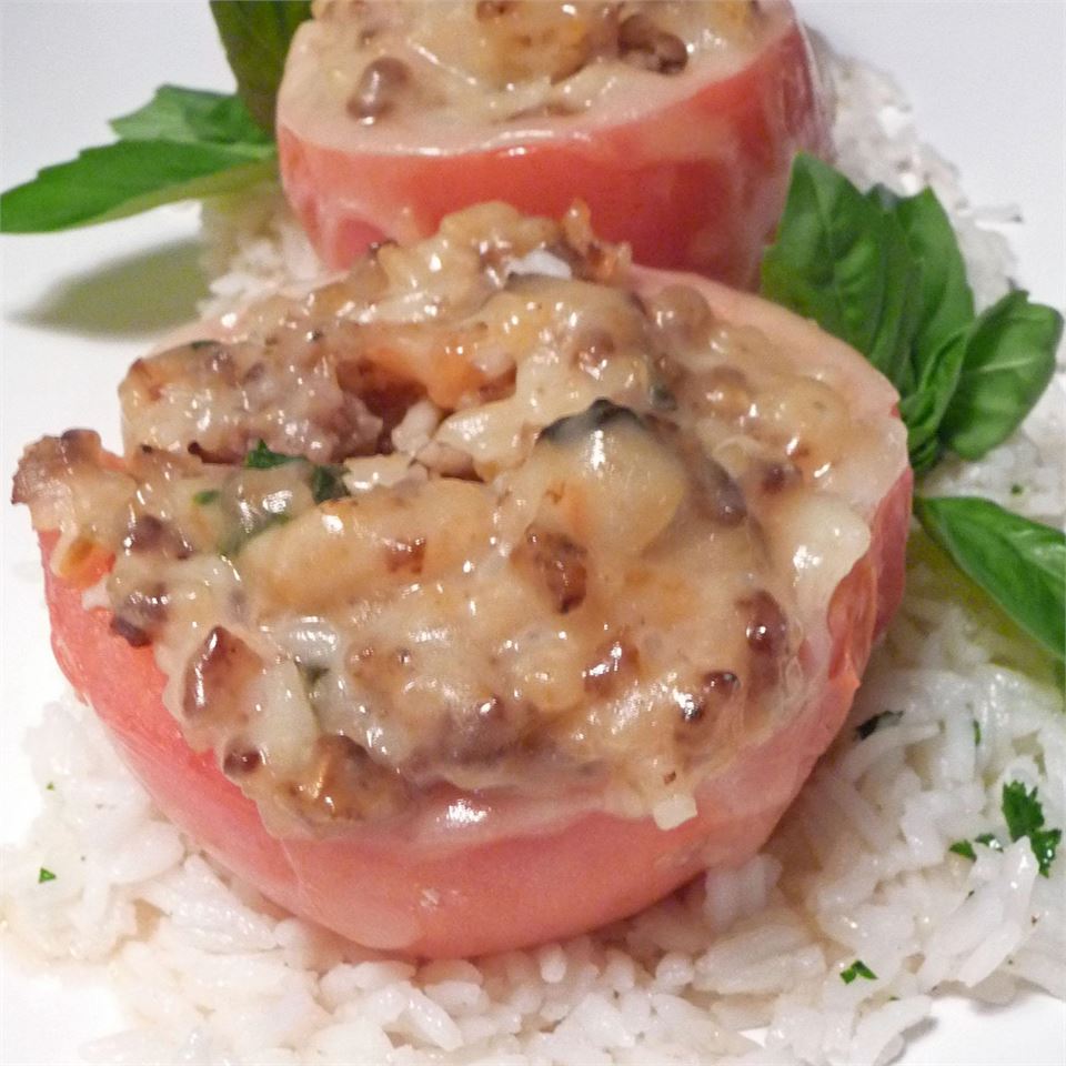 Rice and Beef Stuffed Tomatoes_image